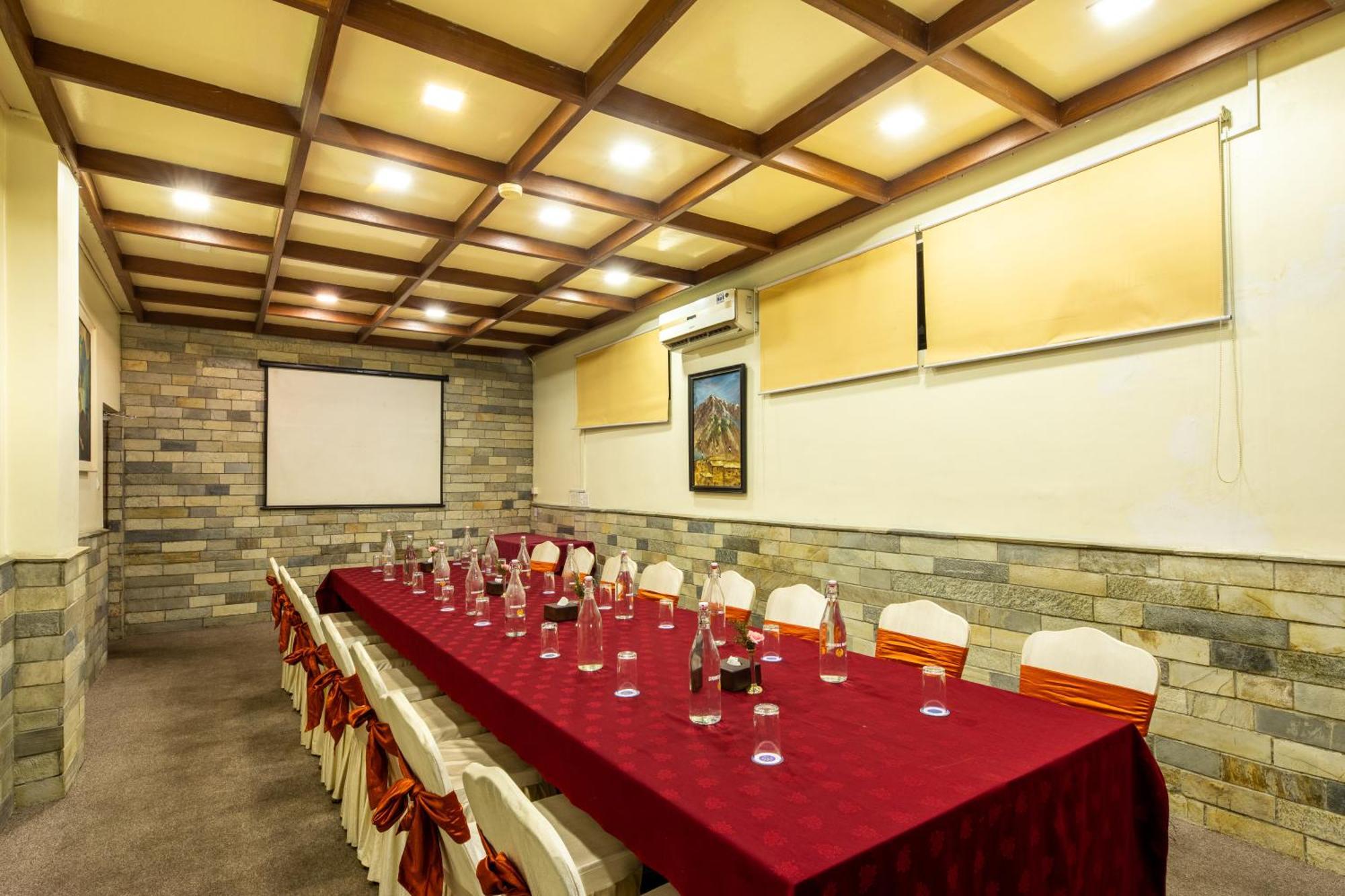 Hotel Marshyangdi Katmandu Zewnętrze zdjęcie